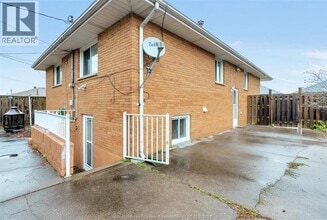 1279 Tourangeau Rd in Windsor, ON - Building Photo - Building Photo