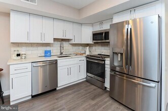 726 N 19th St in Philadelphia, PA - Building Photo - Building Photo