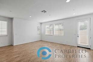 232 Sweet Bay Ct in Vista, CA - Building Photo