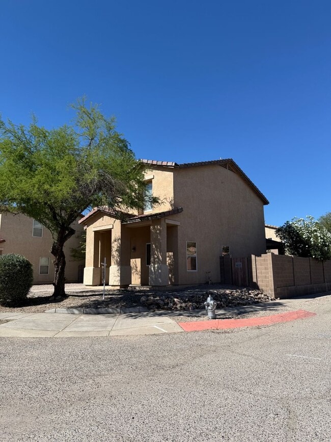4289 E River Falls Dr in Tucson, AZ - Building Photo - Building Photo