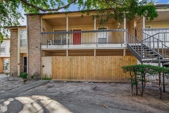8201 Richmond Ave. in Houston, TX - Building Photo - Building Photo