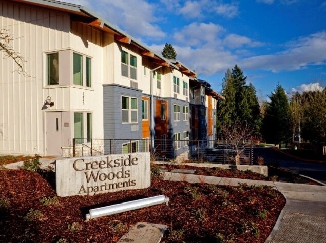 Creekside Woods in Wilsonville, OR - Foto de edificio - Building Photo