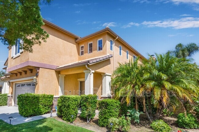 19659 Lanview Ln in Santa Clarita, CA - Building Photo - Building Photo