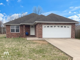 2726 E Loren St in Springfield, MO - Building Photo