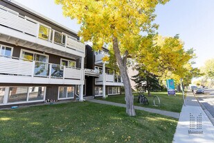 Lincoln Terrace in Calgary, AB - Building Photo