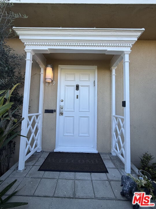 439 S Sherbourne Dr in Los Angeles, CA - Building Photo - Building Photo