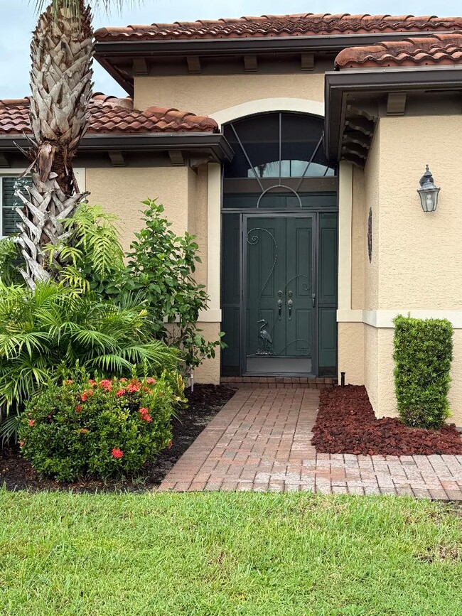 12091 SW Bennington Cir in Port St. Lucie, FL - Building Photo - Building Photo