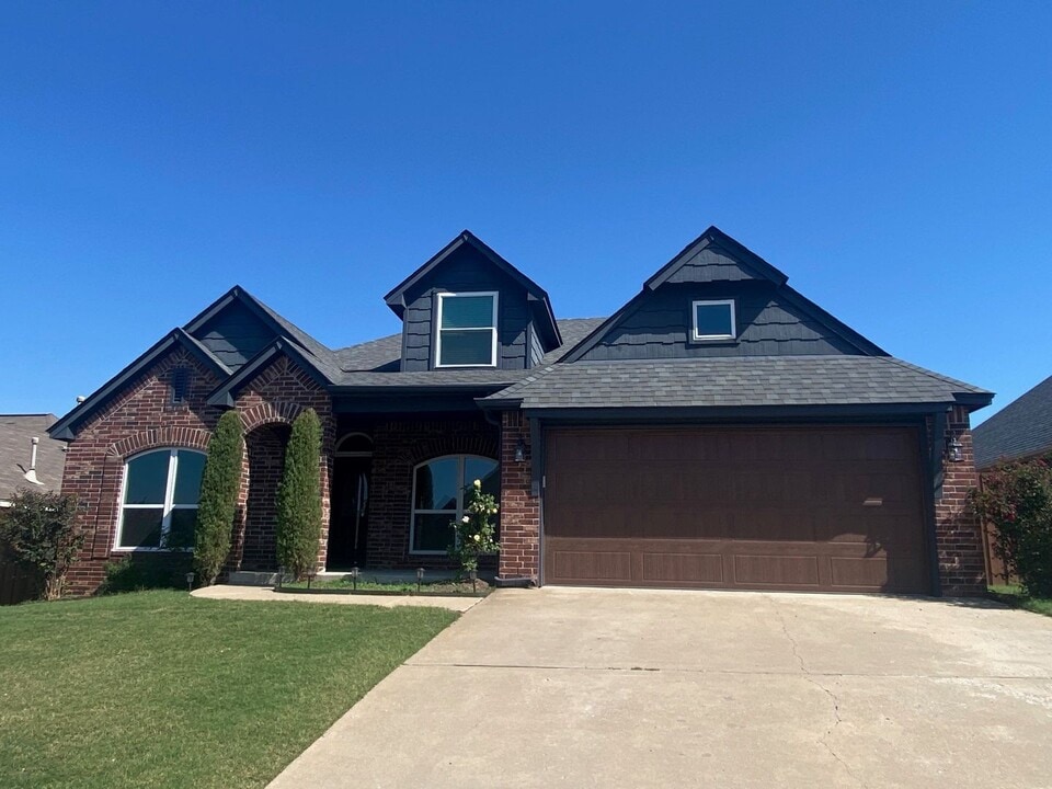 11911 S Nandina St in Jenks, OK - Building Photo