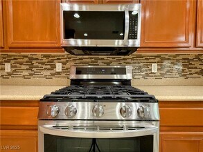 5128 1st Sun St in North Las Vegas, NV - Building Photo - Building Photo