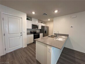 4926 Fern Mesa Ave in Enterprise, NV - Building Photo - Building Photo