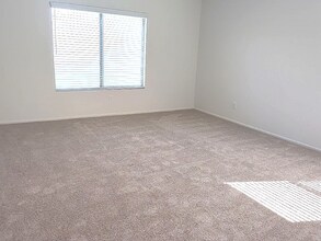 41618 Petersfield Rd in Bermuda Dunes, CA - Foto de edificio - Building Photo