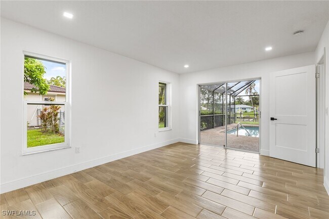 property at 1041 N Waterway Dr
