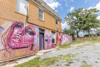 123 Beltzhoover Ave in Pittsburgh, PA - Building Photo - Building Photo