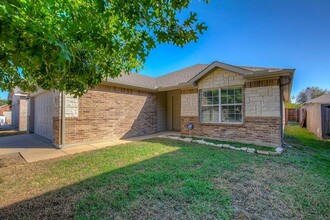 8652 Star Thistle Dr in Fort Worth, TX - Building Photo - Building Photo