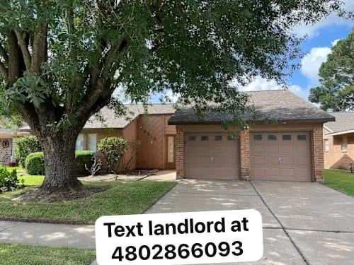 4935 Royal Arbor Ln