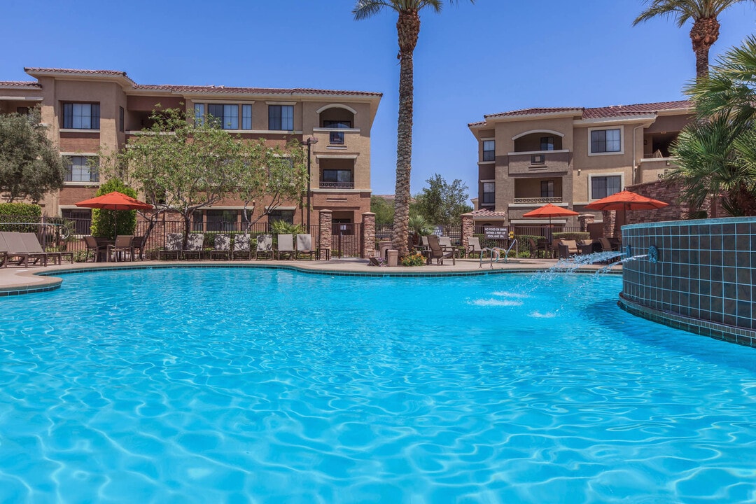 The Presidio by Picerne in North Las Vegas, NV - Foto de edificio