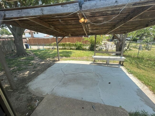 1126 Intervale Dr in Garland, TX - Building Photo - Building Photo