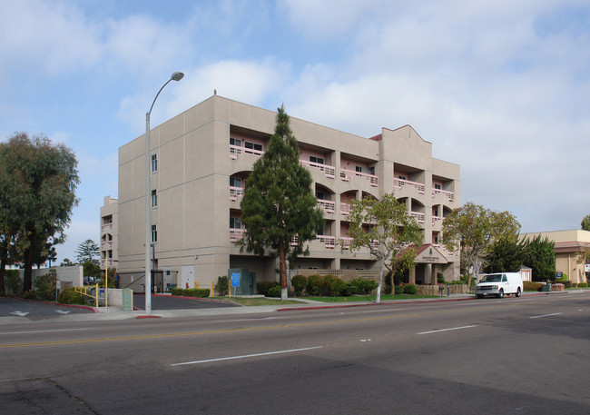 Silvercrest Residence in Chula Vista, CA - Building Photo - Building Photo