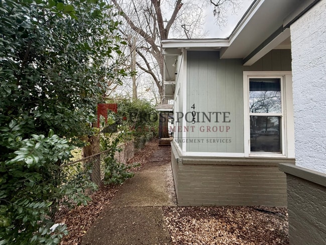 property at 403 E Noble St