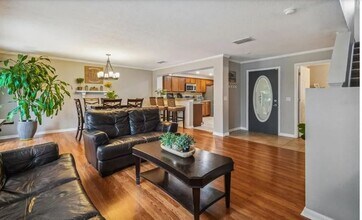 2403 Hassonite St in Kissimmee, FL - Building Photo - Building Photo