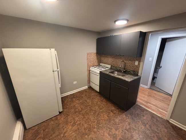 2104-2108 S 17th Ave in Broadview, IL - Building Photo - Building Photo