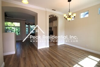 8670 Summer Sun Way in Elk Grove, CA - Building Photo - Building Photo