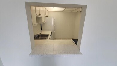 4374 NW 9th Ave in Deerfield Beach, FL - Building Photo - Building Photo