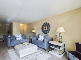 Renaissance at Carol Stream Apartamentos