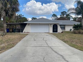502 Grant Ave in Lehigh Acres, FL - Building Photo