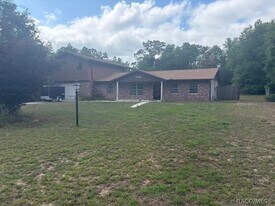 6140 E Tenison St in Inverness, FL - Building Photo