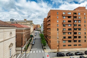 The Atrium in Pittsburgh, PA - Building Photo - Building Photo