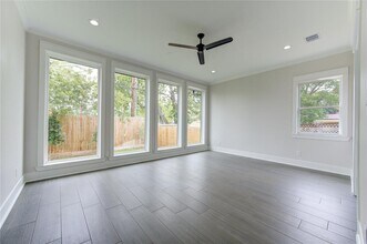 2118 Nina Lee Ln in Houston, TX - Building Photo - Building Photo