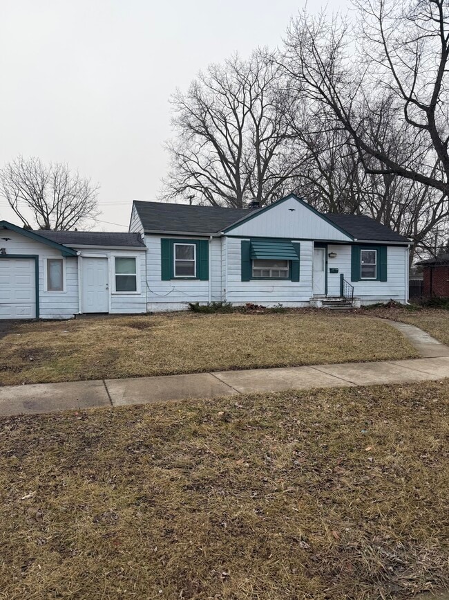 property at 19133 MacArthur