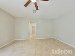 10636 Deerberry Dr in Land O Lakes, FL - Building Photo - Building Photo