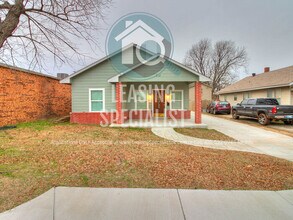 212 N Flood Ave in Norman, OK - Building Photo - Building Photo