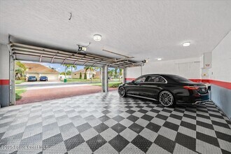 4581 Chardonnay Dr in Rockledge, FL - Foto de edificio - Building Photo