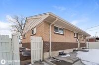 1223 Lipan Dr in Denver, CO - Foto de edificio - Building Photo