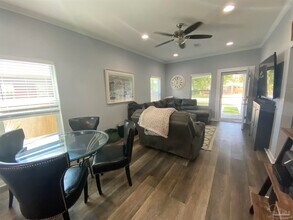 1106 W Gregory St in Pensacola, FL - Building Photo - Building Photo