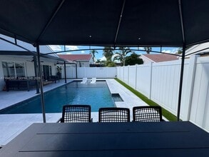 3321 SW 51st St in Fort Lauderdale, FL - Building Photo - Building Photo