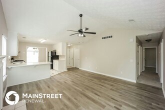7911 Woodlake Dr in Riverdale, GA - Building Photo - Building Photo