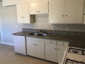 6649 N Clark St in Fresno, CA - Building Photo - Building Photo