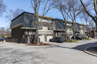 109 Gypsy Roseway in Toronto, ON - Building Photo - Building Photo