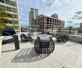 275 1st Ave S in St. Petersburg, FL - Building Photo - Building Photo