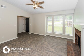 10236 Briarbay Loop in Jonesboro, GA - Building Photo - Building Photo