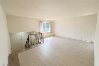 6124 73rd Ave N in Minneapolis, MN - Building Photo - Building Photo