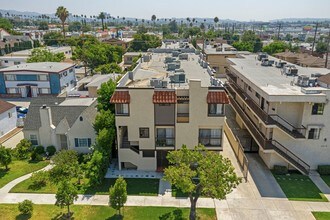 1022 Irving Ave in Glendale, CA - Building Photo - Primary Photo