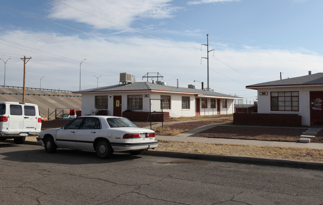 4022-4026 Porter Ave in El Paso, TX - Building Photo - Building Photo