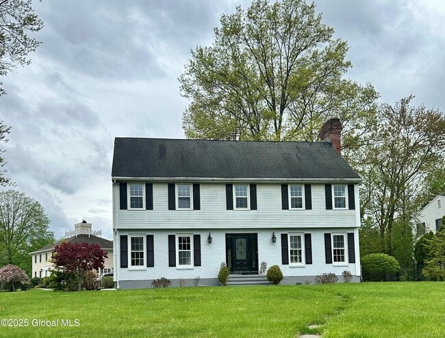 property at 7 Fenway Ct
