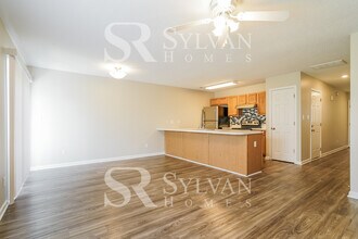4802 Tanglewood Oaks St in Raleigh, NC - Building Photo - Building Photo