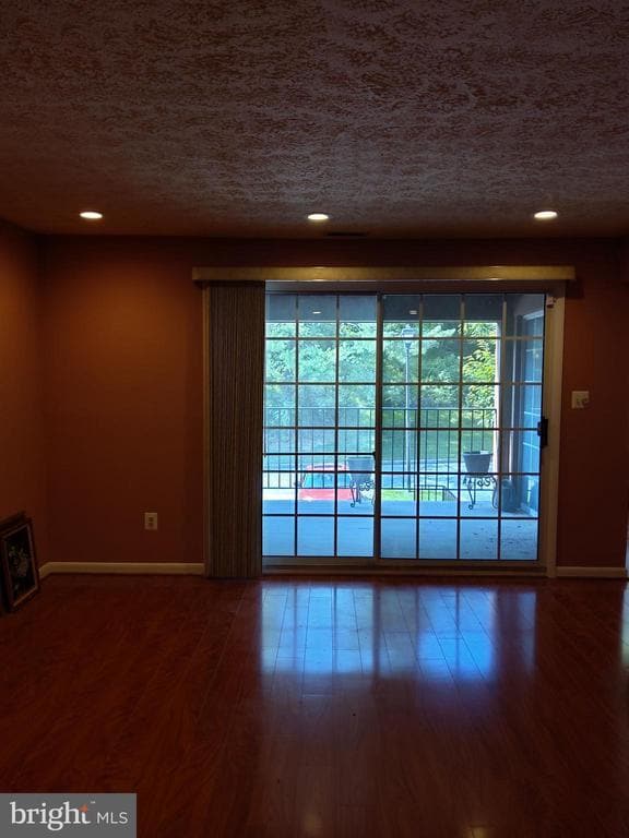 property at 2109 Woodbox Ln